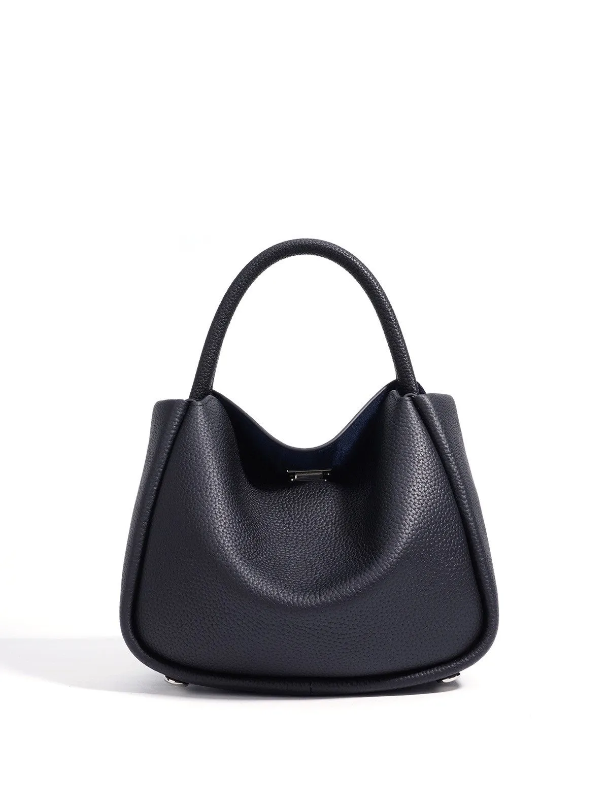 Curved Elegant Tote – Sculpted Leather Handbag