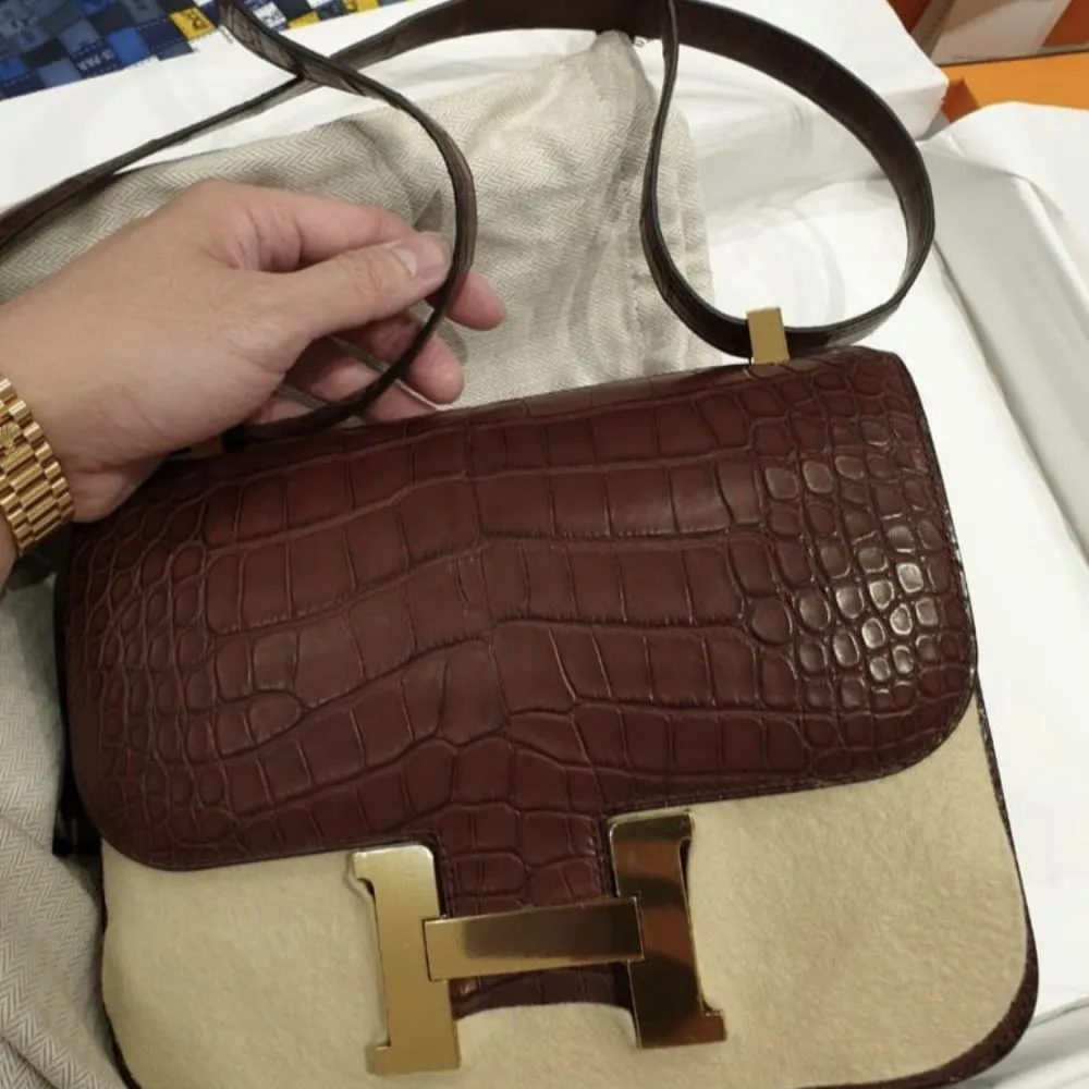 Hermès Constance 24 Bordeaux Alligator Mississippi Matte Gold Hardware GHW