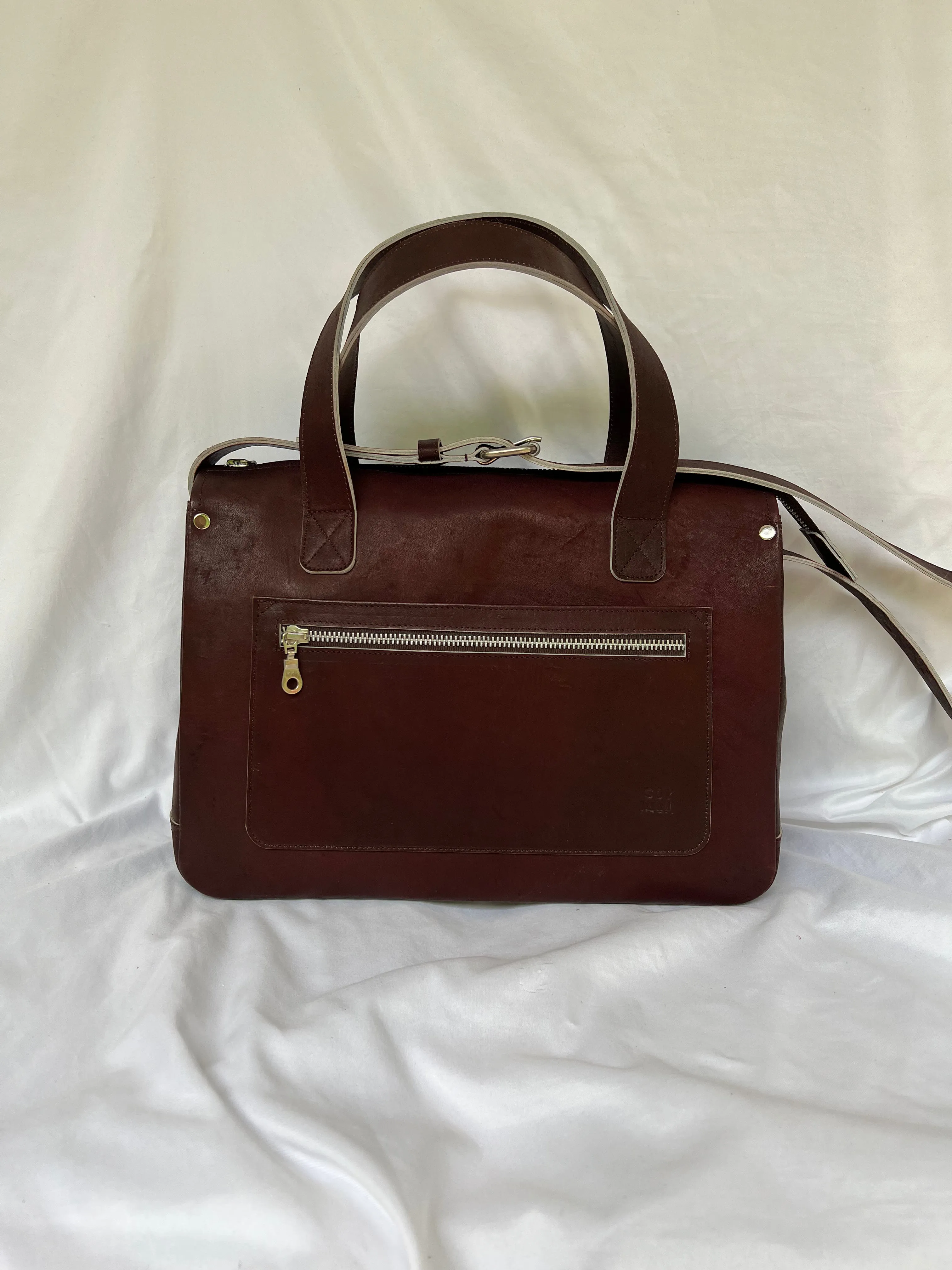No. 164 Travel bag with handles and strap