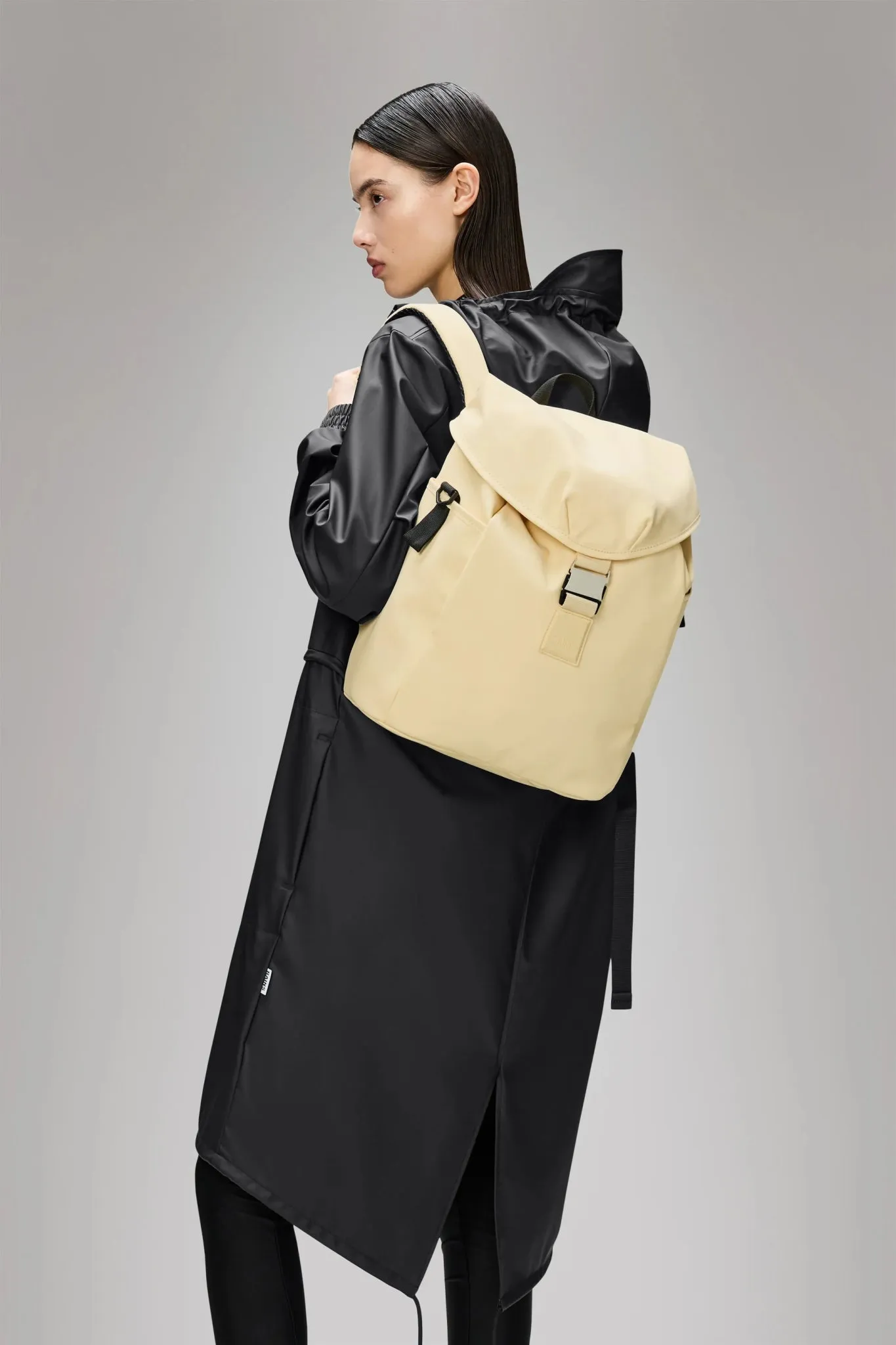 RAINS VALERA BUCKET Backpack W3